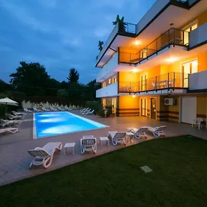 Ferretti Garda Palace 4*, Peschiera del Garda Olaszország