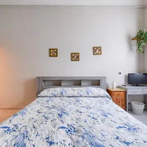 https://a-beautiful-florence-apartment.it-tuscanyhotel.com